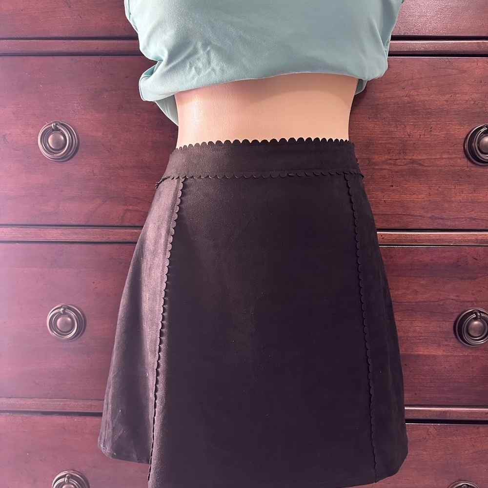 Elegant Black Women's Skirt